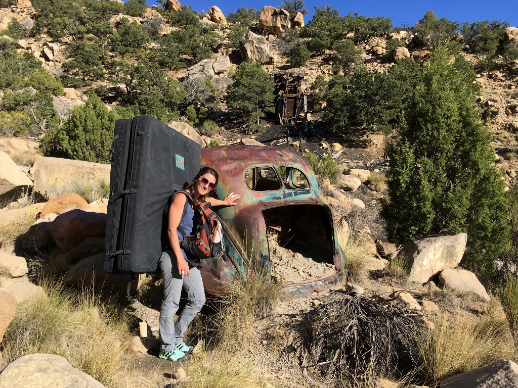 The infamous car from the guidebook. Pretty cool